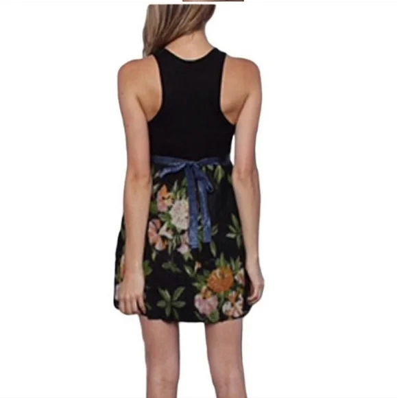 FREE People Crochet Embroidered‎ Wool Blend Mini Dress - Picture 2 of 13